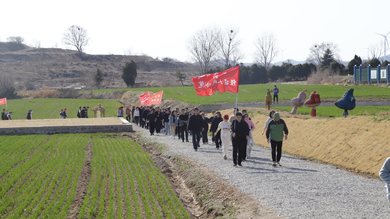 “全民健身 經(jīng)彩有你”威海經(jīng)濟(jì)技術(shù)開(kāi)發(fā)區(qū)健步行活動(dòng)舉行